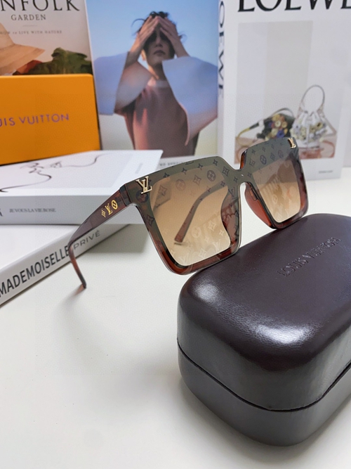 ルイヴィトンサングラス着用イメージ